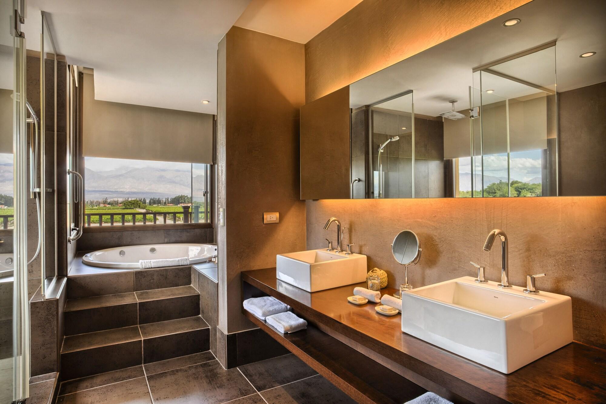 Grace Cafayate 호텔 외부 사진 Bathroom