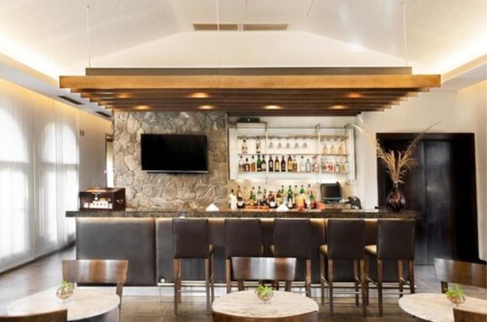 Grace Cafayate 호텔 외부 사진 The bar at the lounge